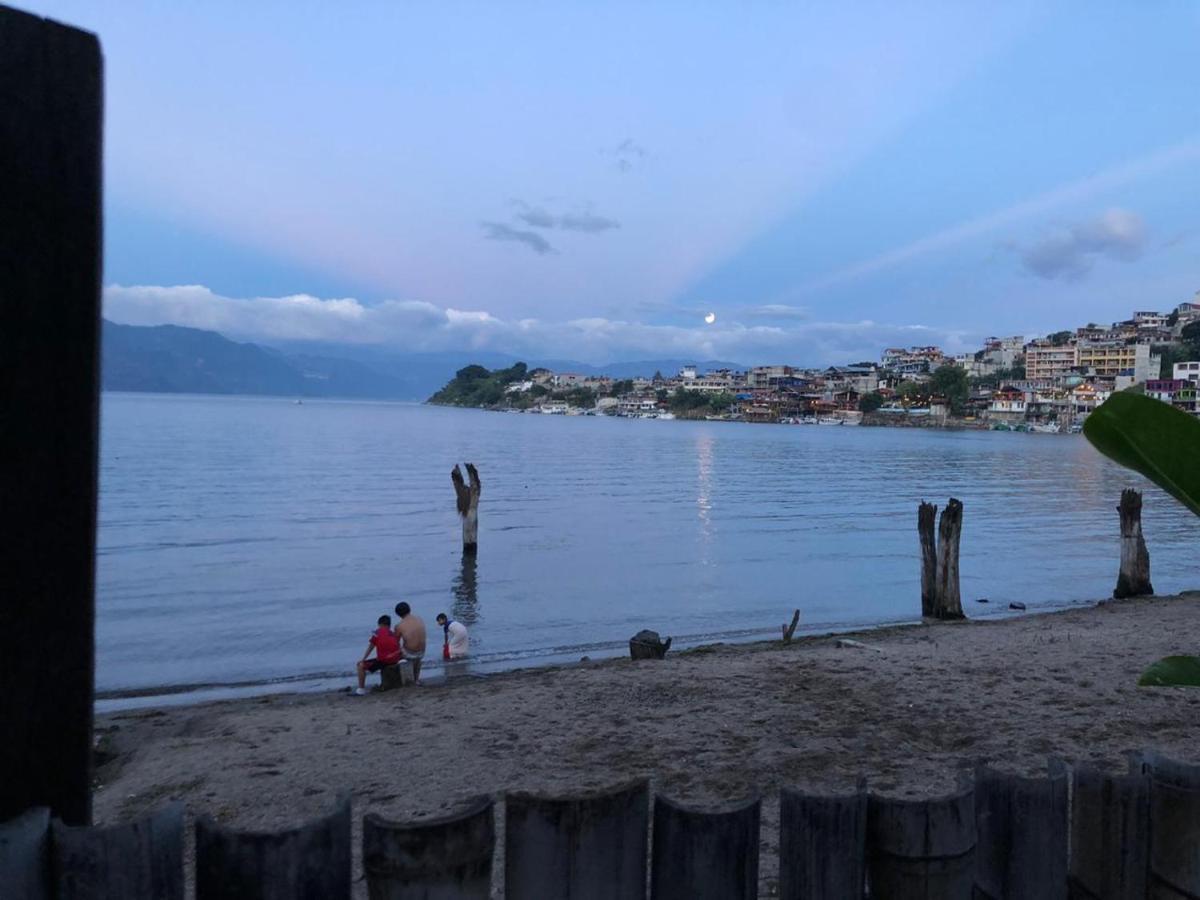 Kawoq Guesthouse San Pedro La Laguna Εξωτερικό φωτογραφία