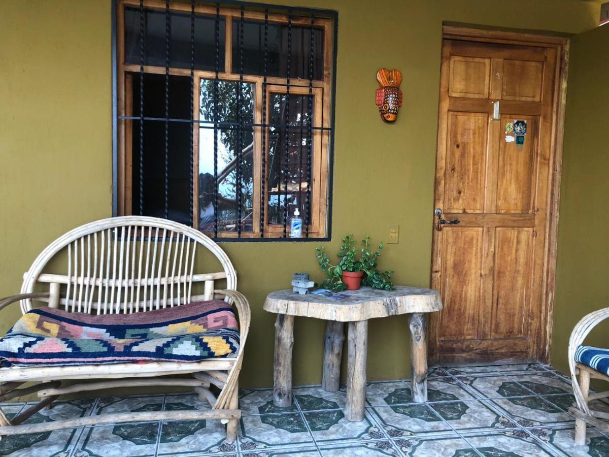 Kawoq Guesthouse San Pedro La Laguna Εξωτερικό φωτογραφία
